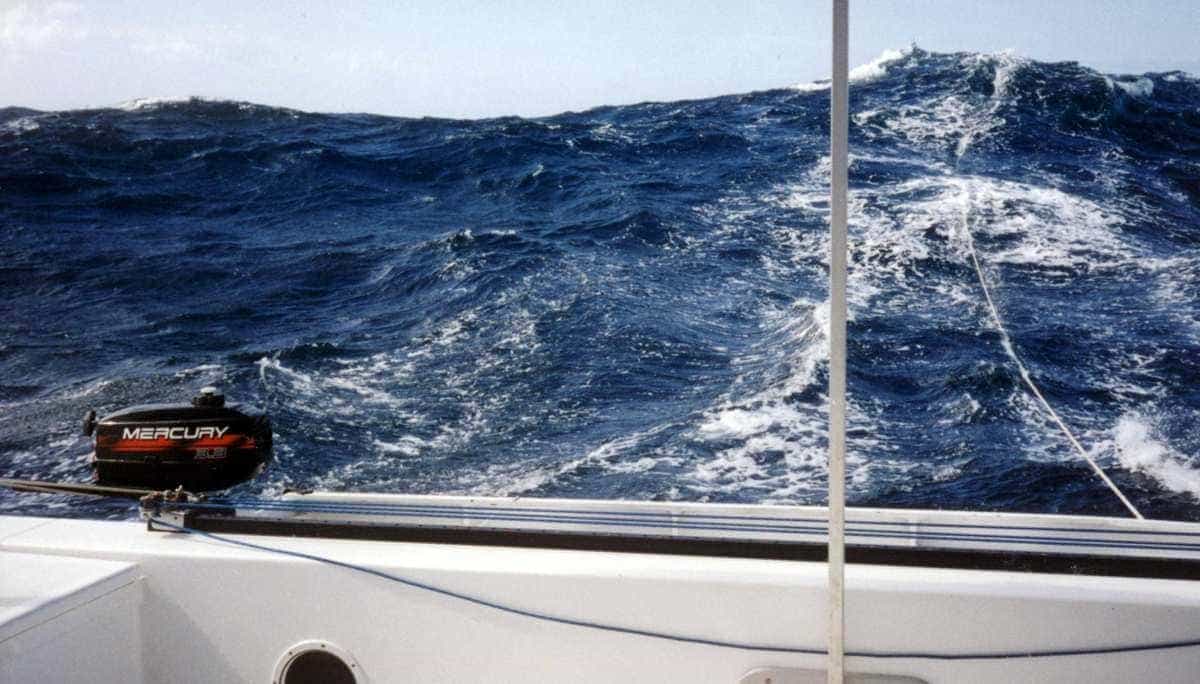 Sailing catamaran